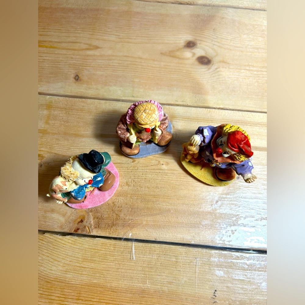 Vintage Circus Clown Figurine Set - Picture 6 of 9